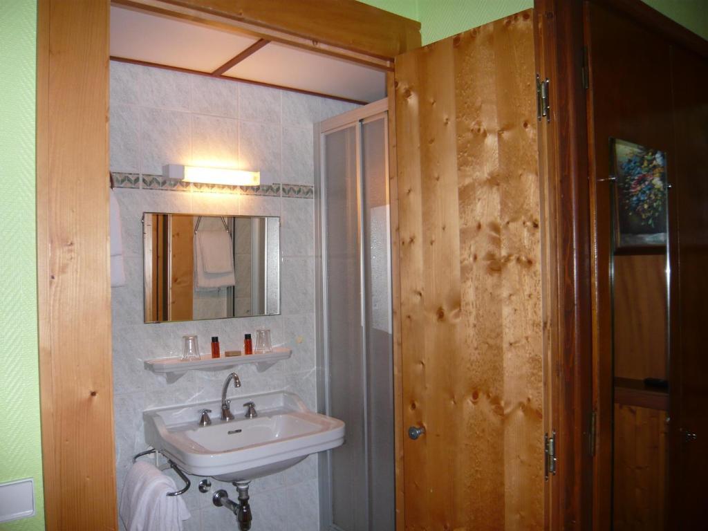 Alp-Hotel Megève Zimmer foto